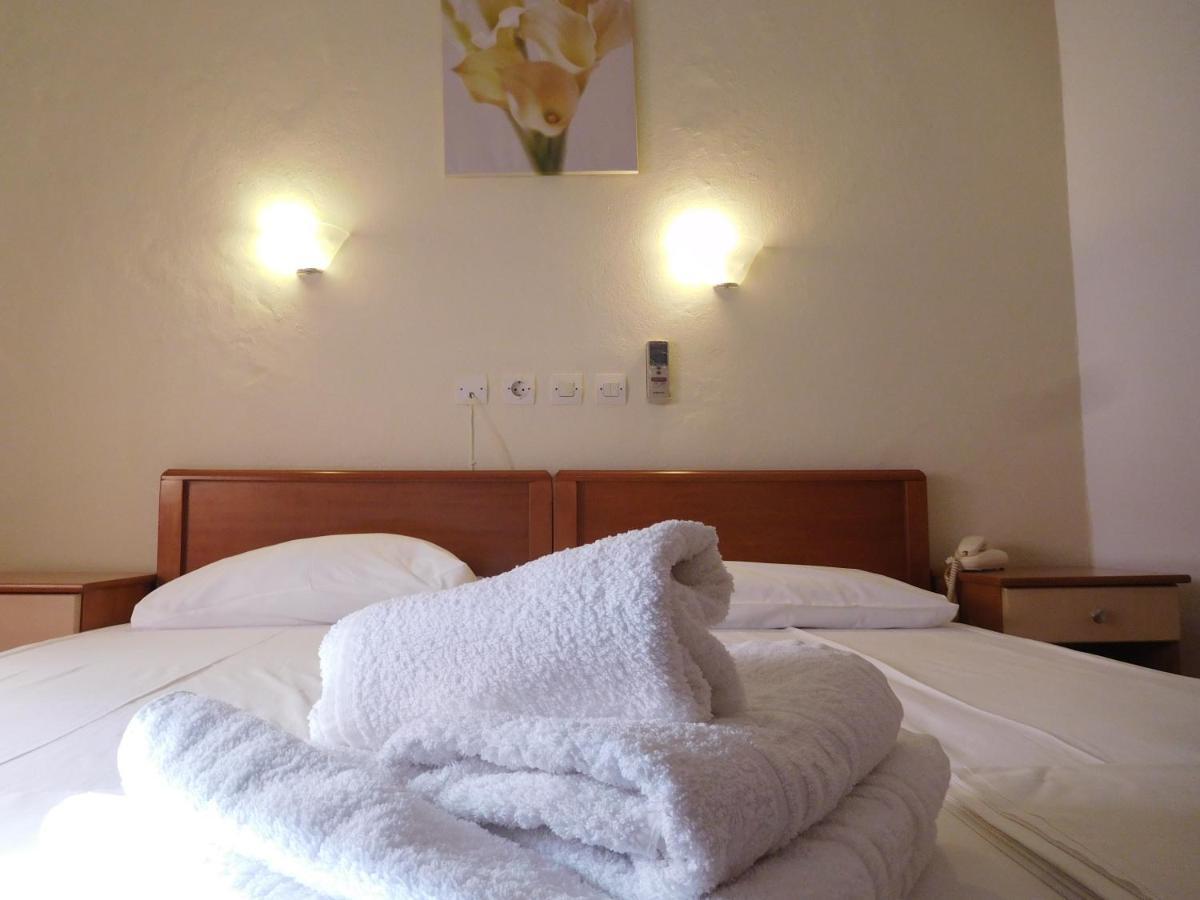 Efstratios Hotel Loutra Edipsou  ภายนอก รูปภาพ